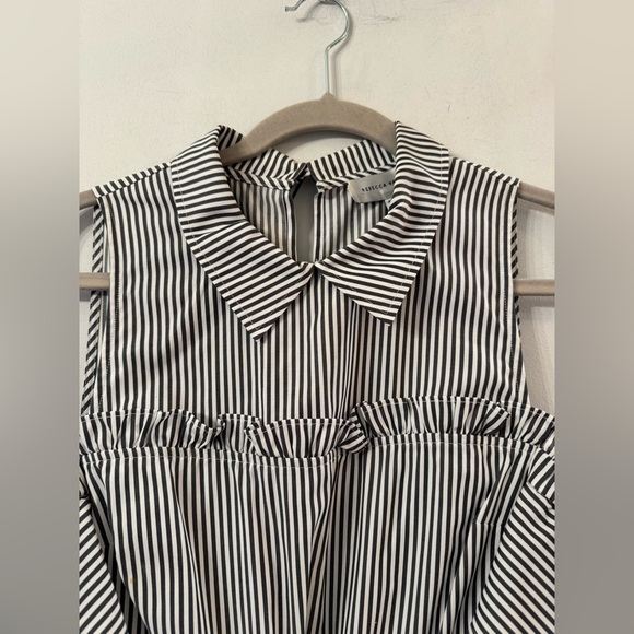 Rebecca Vallance Size 6 Black and White Striped Cold Shoulder Dress - Picture 7 of 13